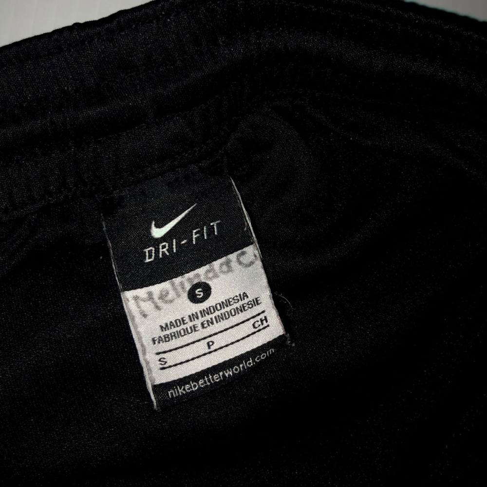 SOLD Nike dri-fit black shorts 🖤 - Picture 3 of 3
